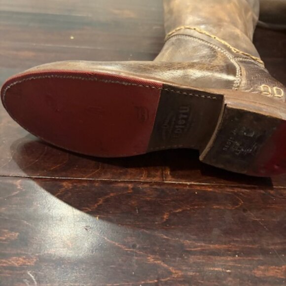 Bud Stu Lace Up Boots with a zipper. Manchester Tall, Size 8 - Picture 3 of 3